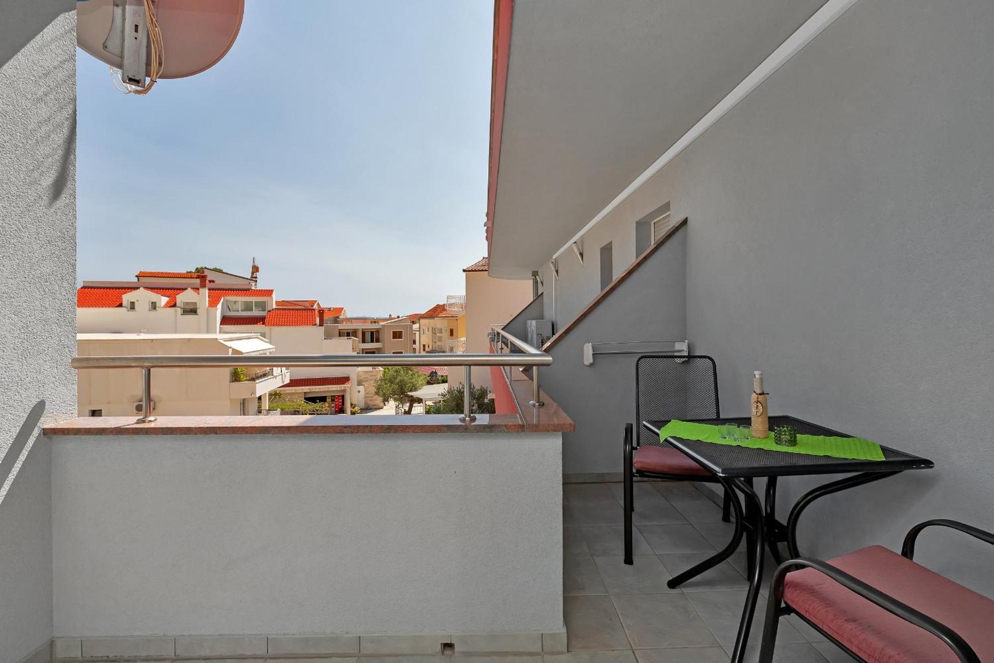 Juric Apartman Baska Voda