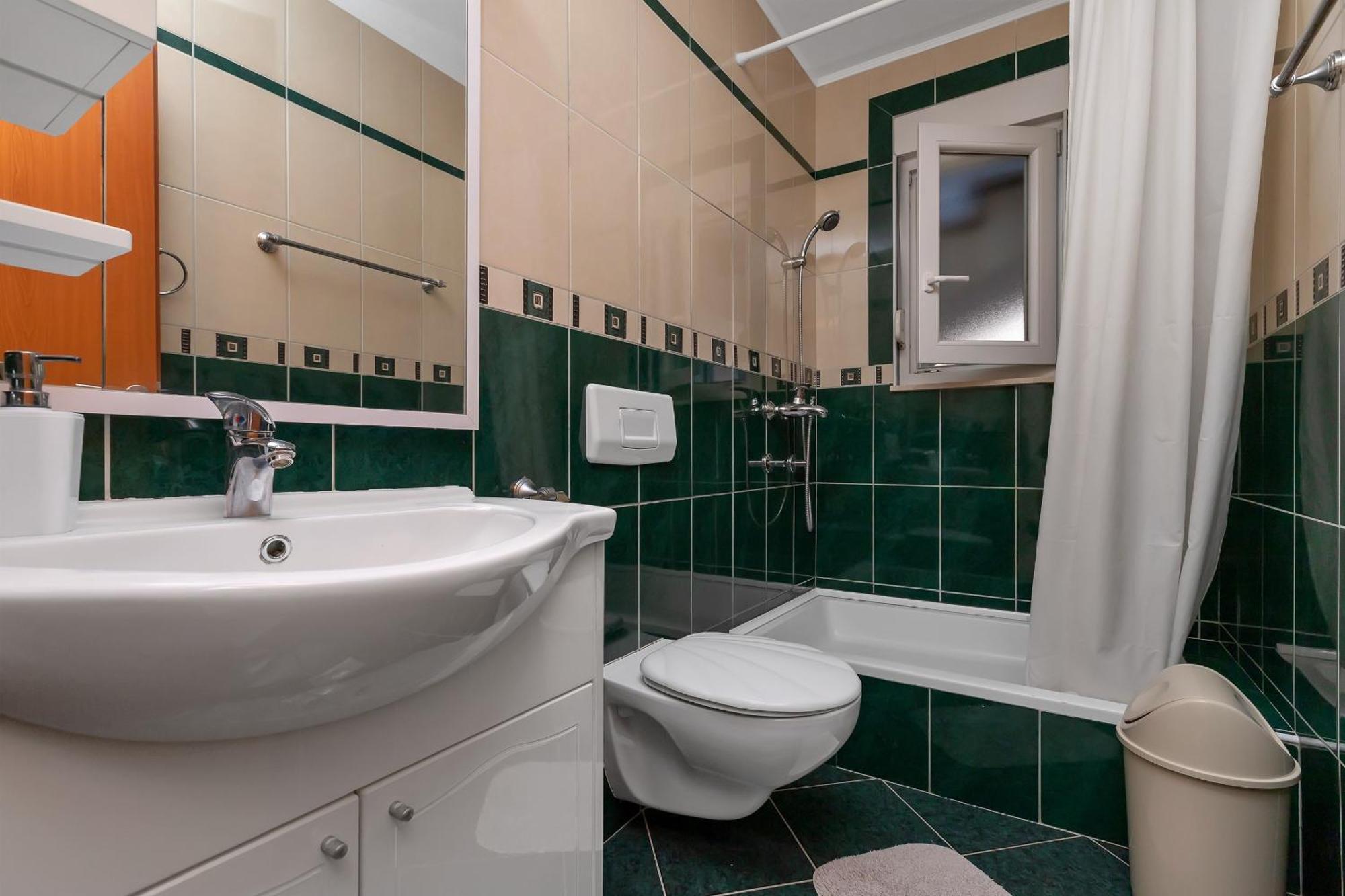 Juric Apartman *
