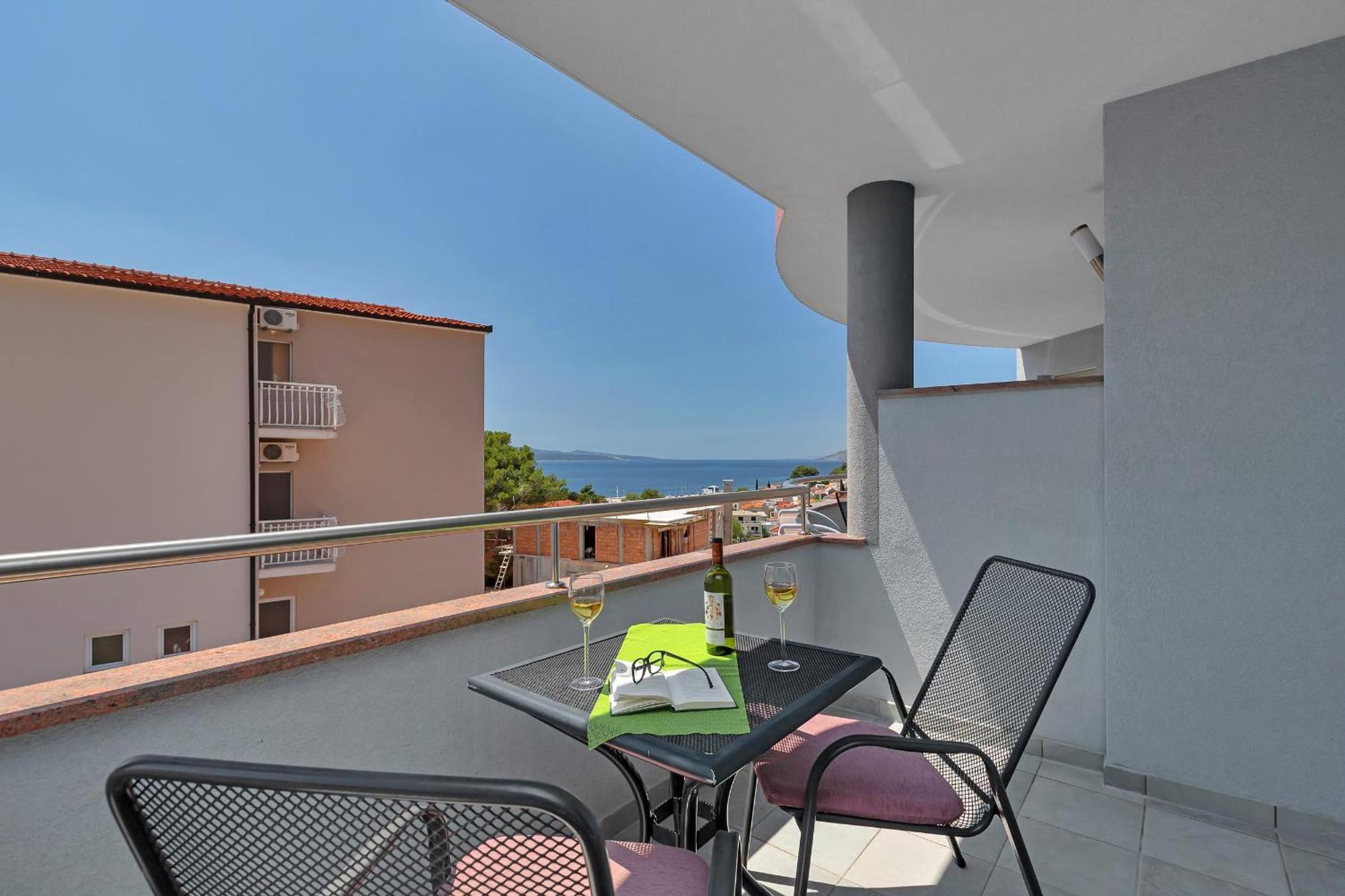 Juric Apartman *